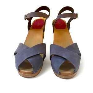 Swedish Hasbeens Ankle Strap Clog in Blue/Grey Suede.